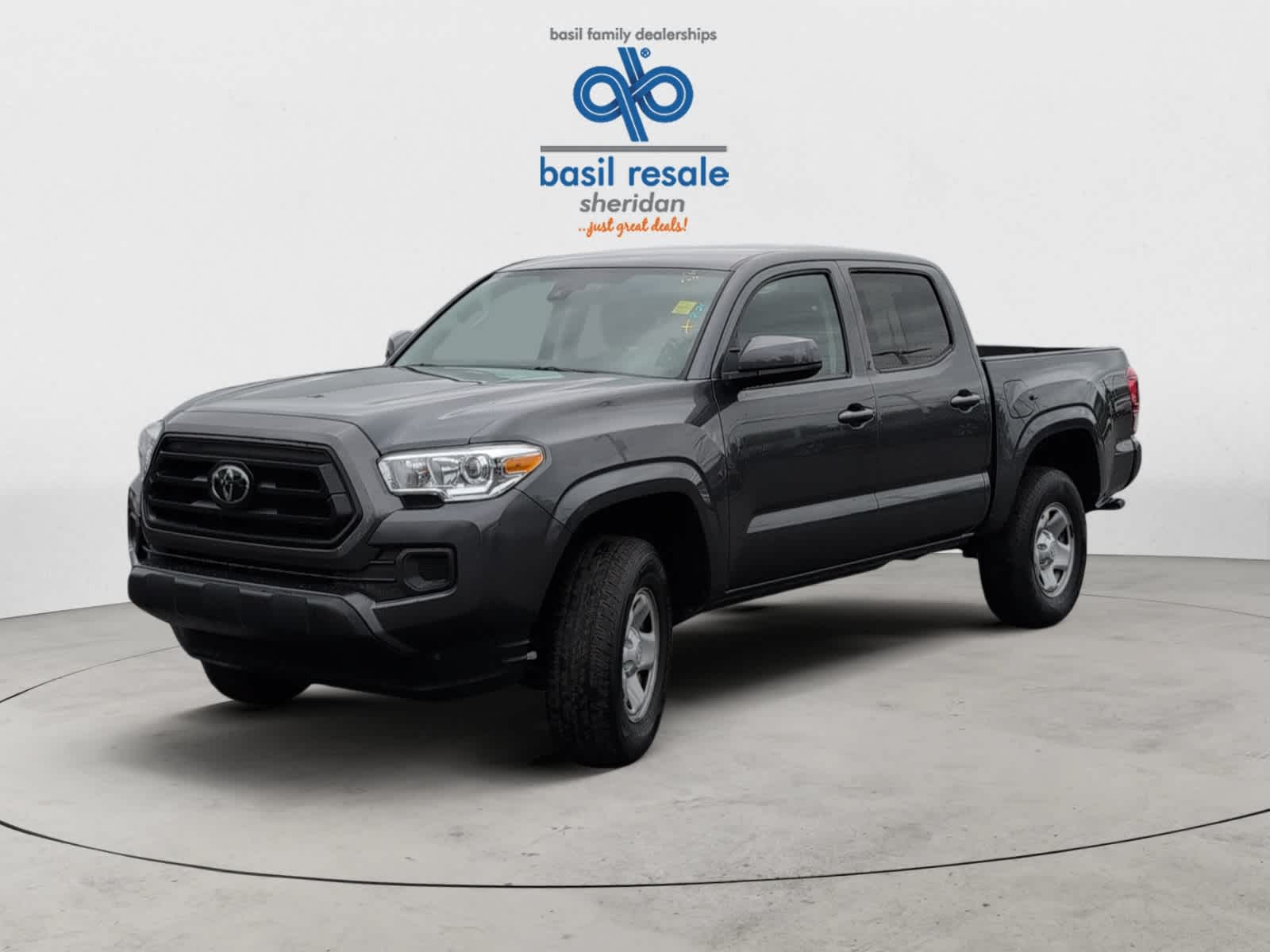 2022 Toyota Tacoma SR Double Cab V6 photo 2