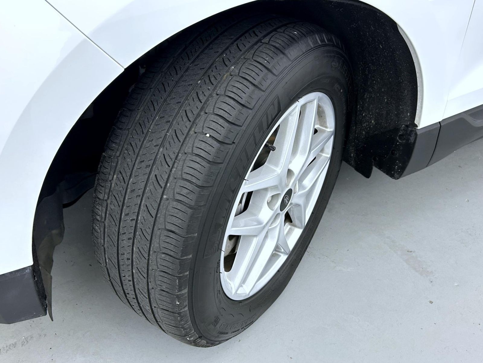 2024 Ford Edge SEL photo 22