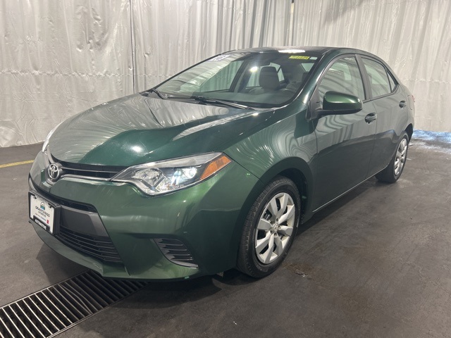 2016 Toyota Corolla LE photo 19