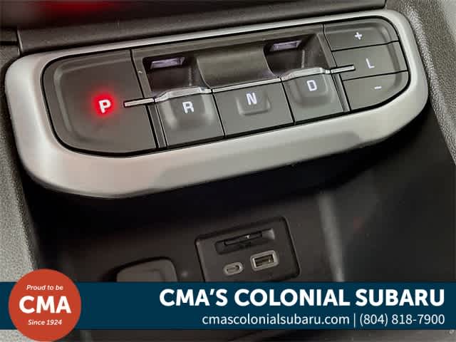 2023 Gmc Acadia SLT photo 18