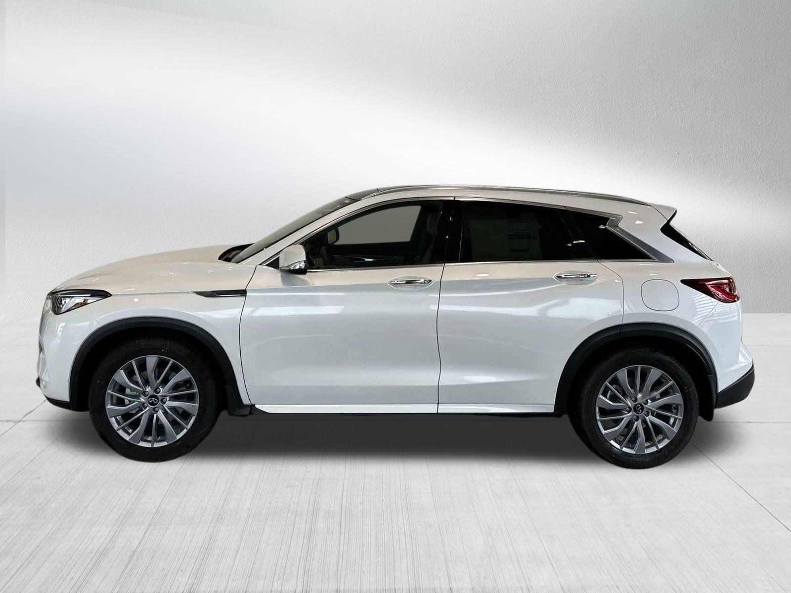 2025 Infiniti QX50 SPORT AWD photo 2