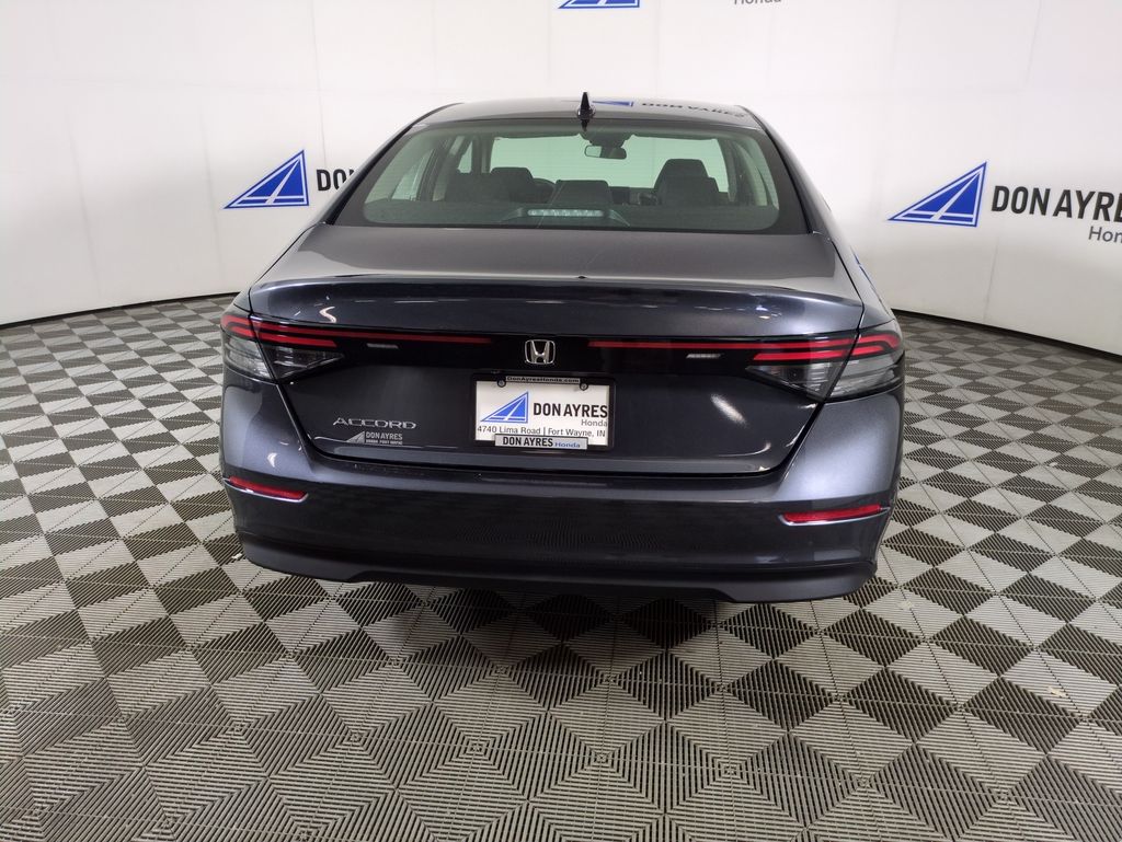 2025 Honda Accord SE photo 4