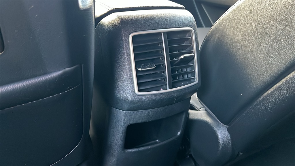 2023 Kia Sportage Plug-In Hybrid X-Line photo 6