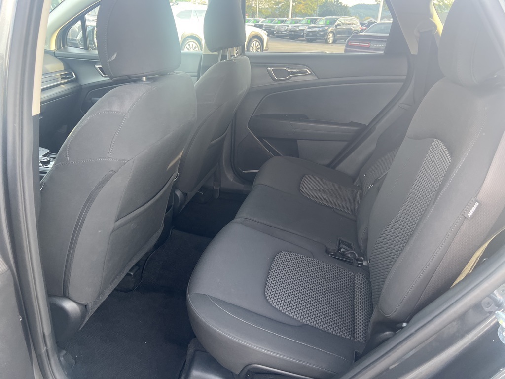 2024 Kia Sportage LX photo 12