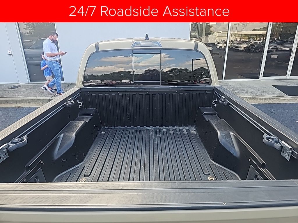 2018 Toyota Tacoma Limited photo 3