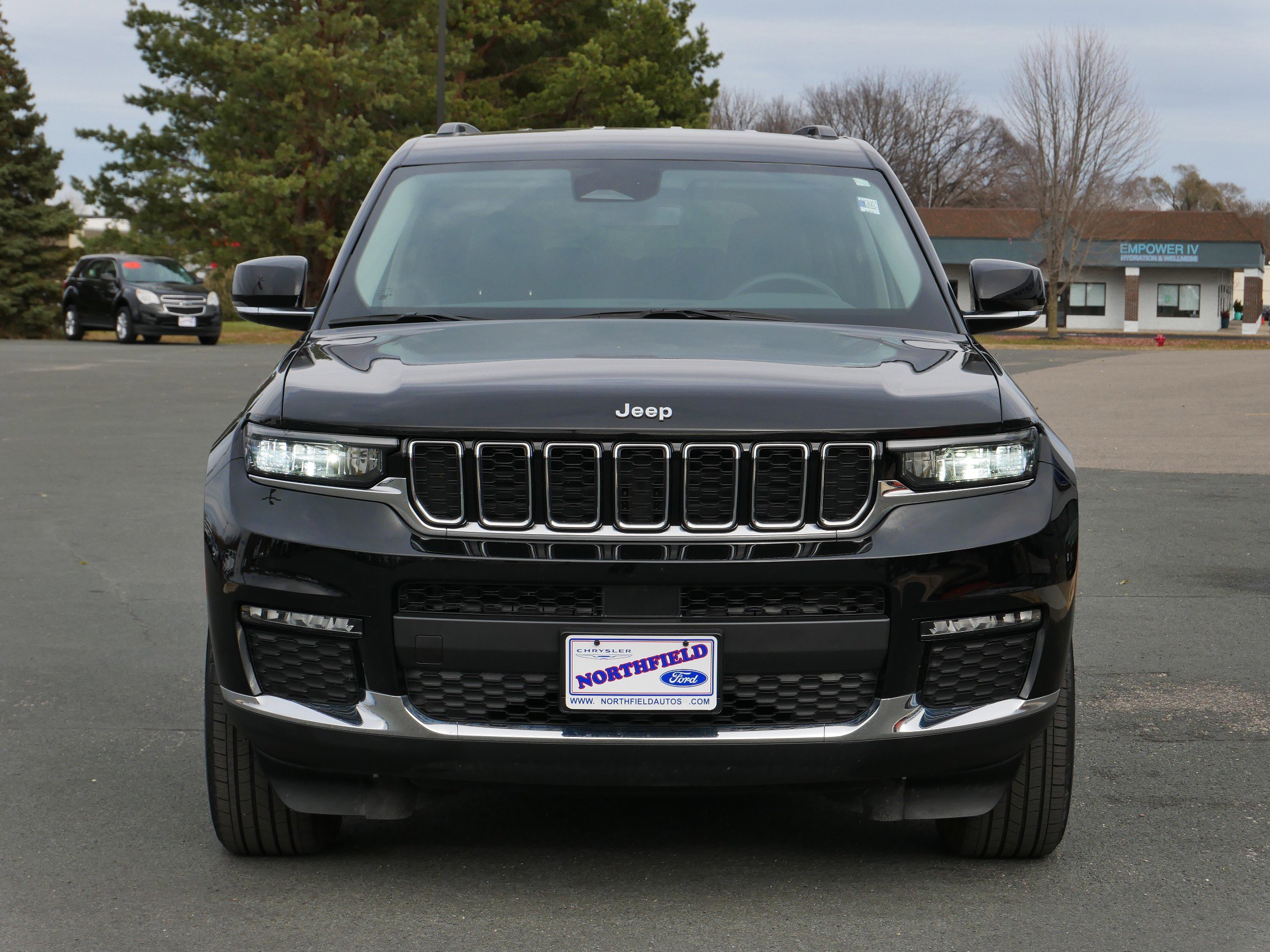 2023 Jeep Grand Cherokee Limited photo 3