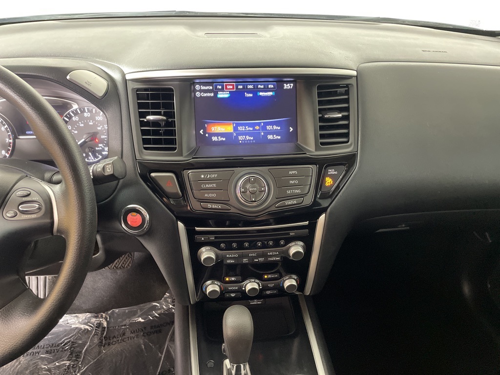 2020 Nissan Pathfinder S photo 21