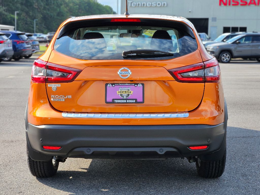 2022 Nissan Rogue Sport S photo 3
