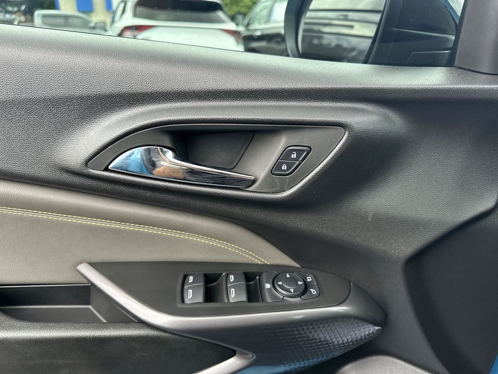 2025 Chevrolet Trax ACTIV photo 27