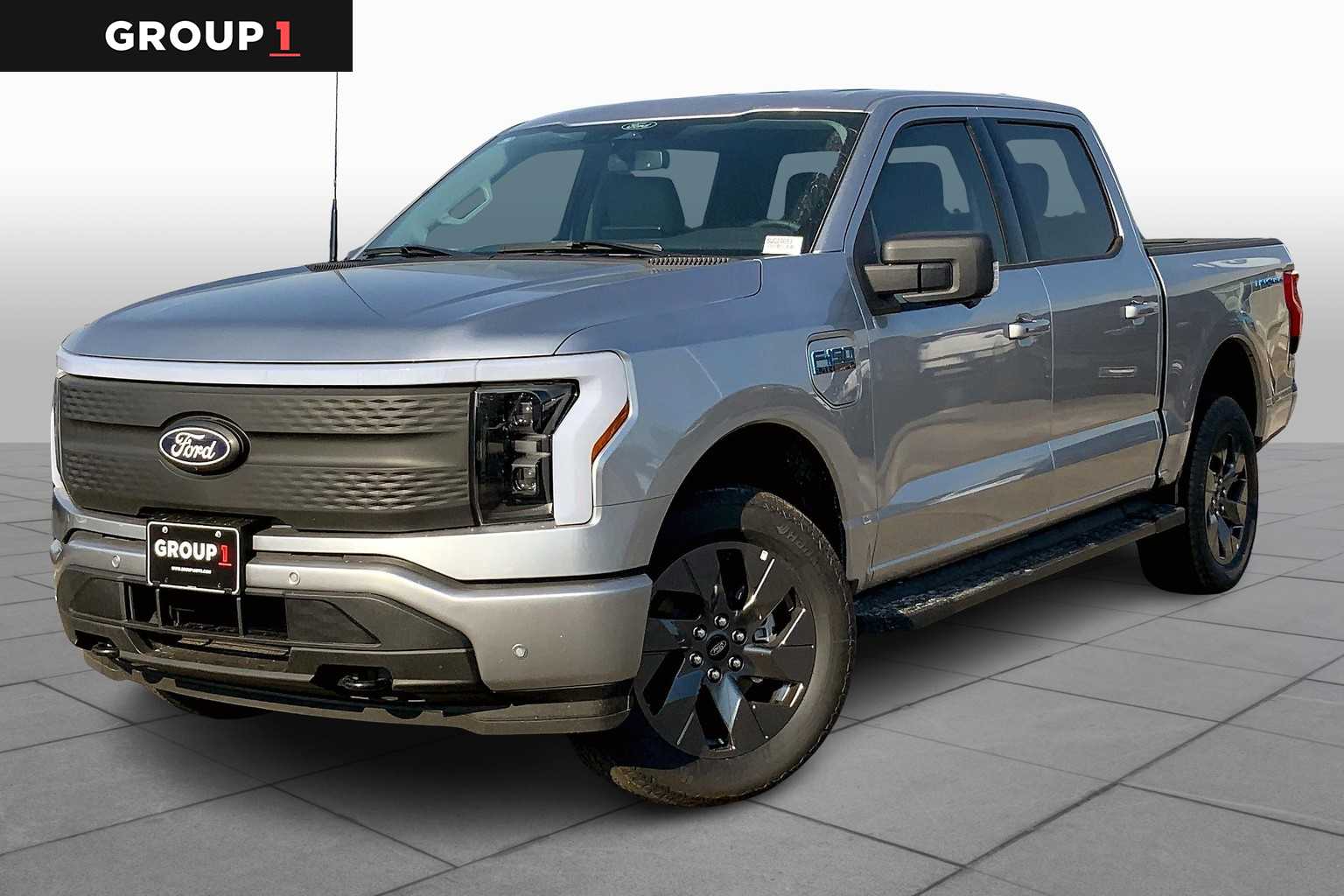 2025 Ford F-150 Lightning photo 3