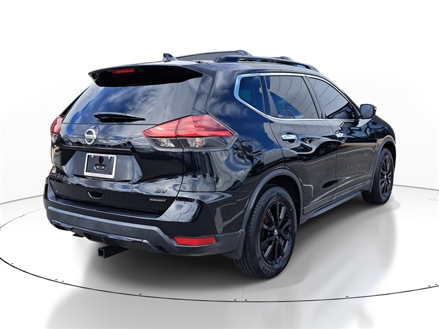 2018 Nissan Rogue SV photo 4