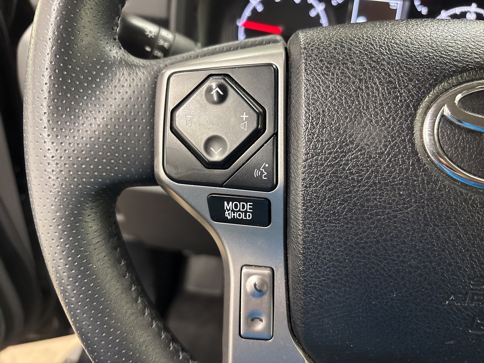 2024 Toyota 4Runner SR5 photo 11