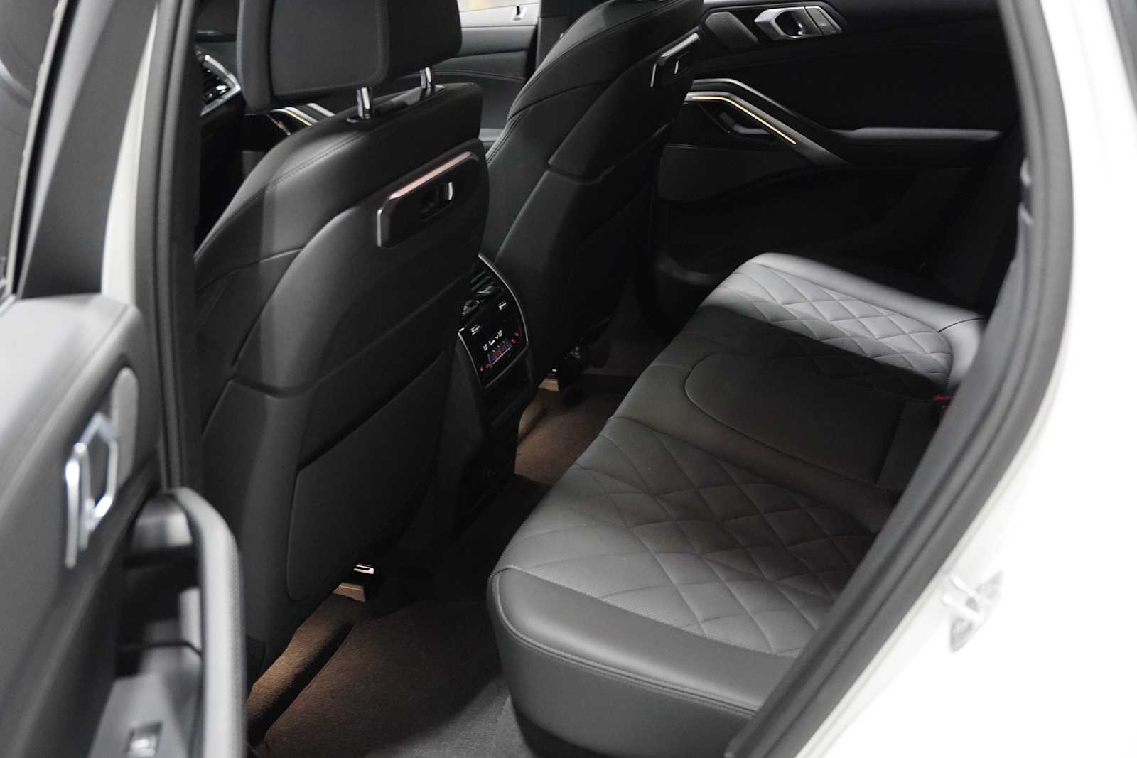 2026 Bmw X6 photo 23