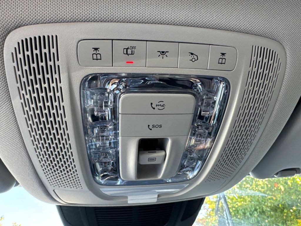 2026 Mercedes Benz GLS 450 4MATIC photo 20