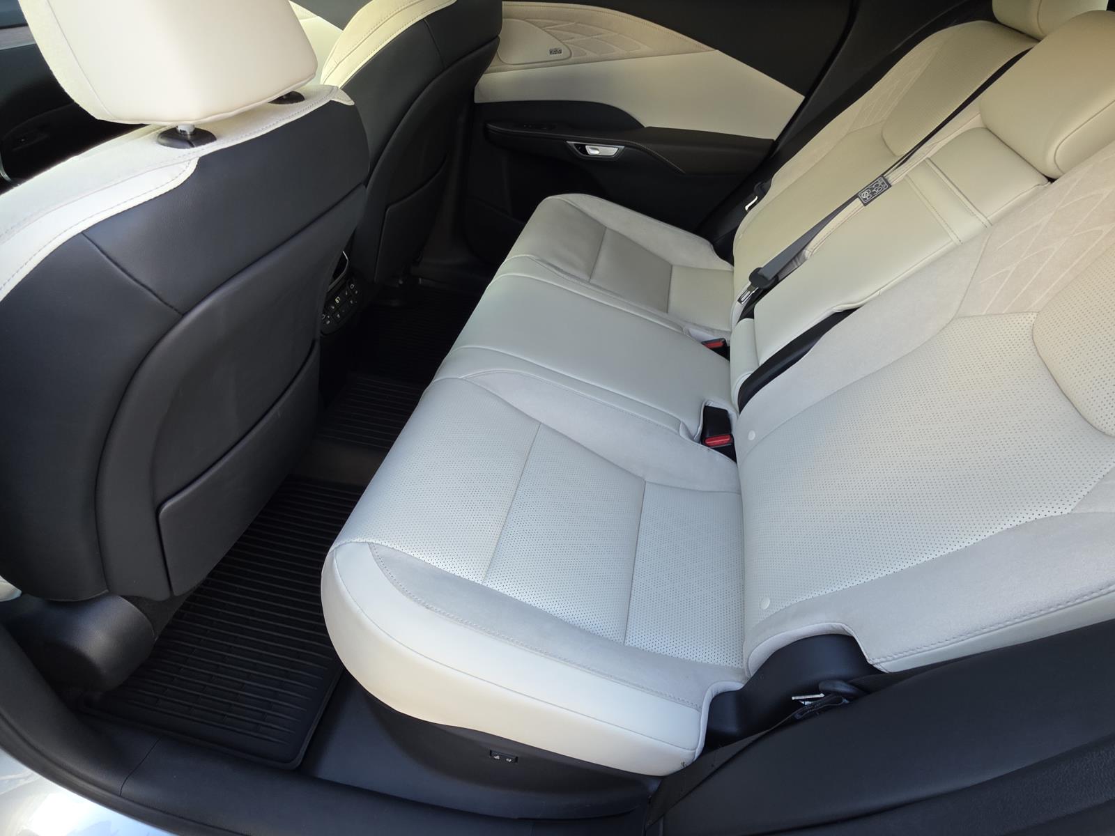 2023 Lexus RX 350 Luxury photo 9