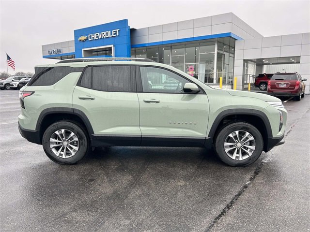 2026 Chevrolet Equinox LT photo 2