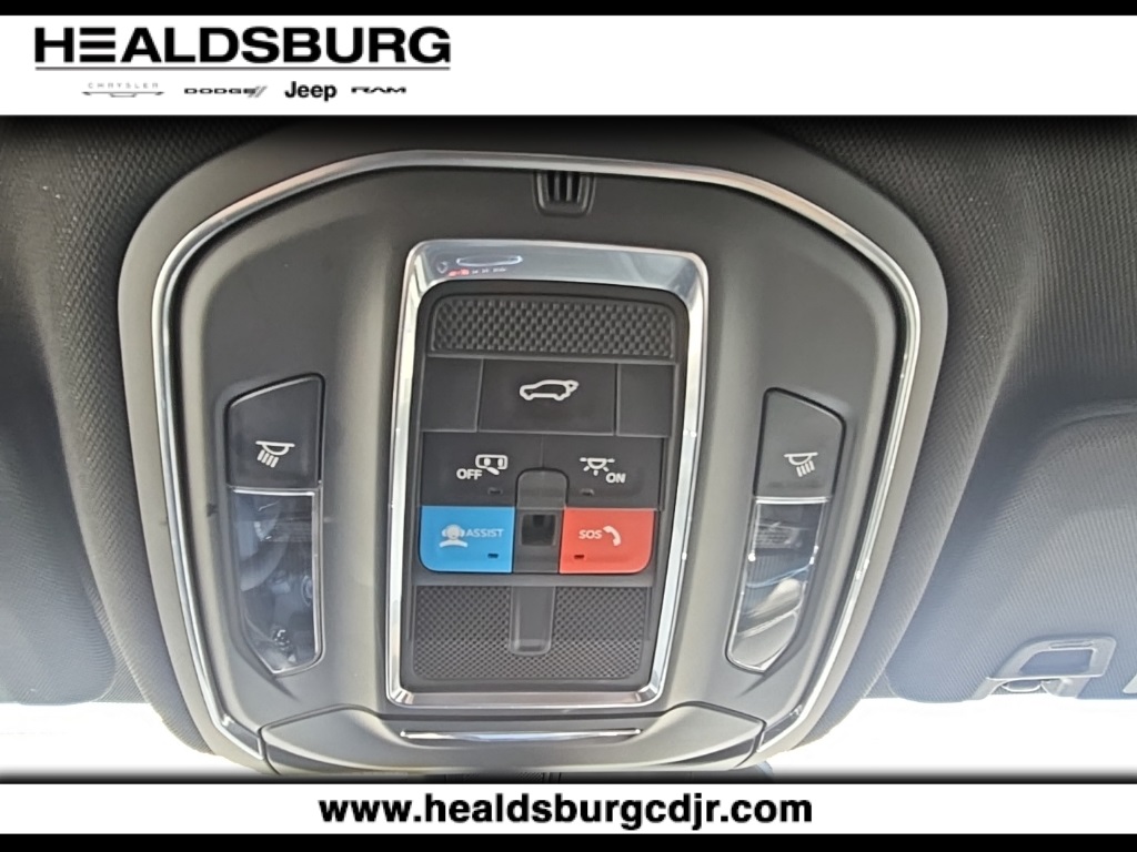 2024 Jeep Grand Cherokee Altitude photo 15