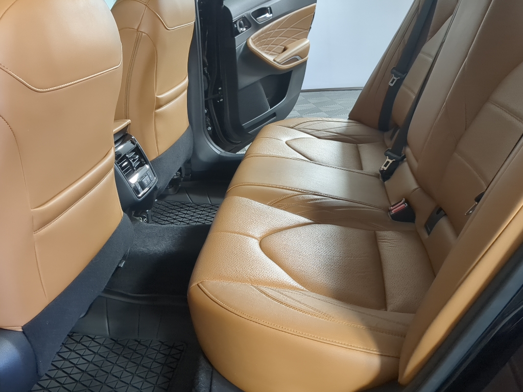 2020 Toyota Avalon Limited Hybrid photo 10