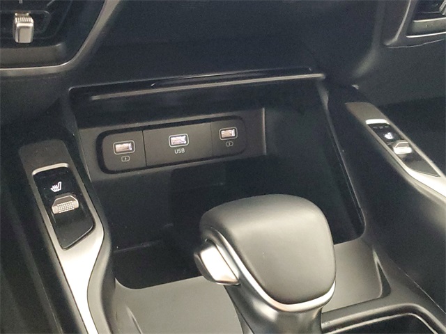 2022 Kia Sorento S photo 23