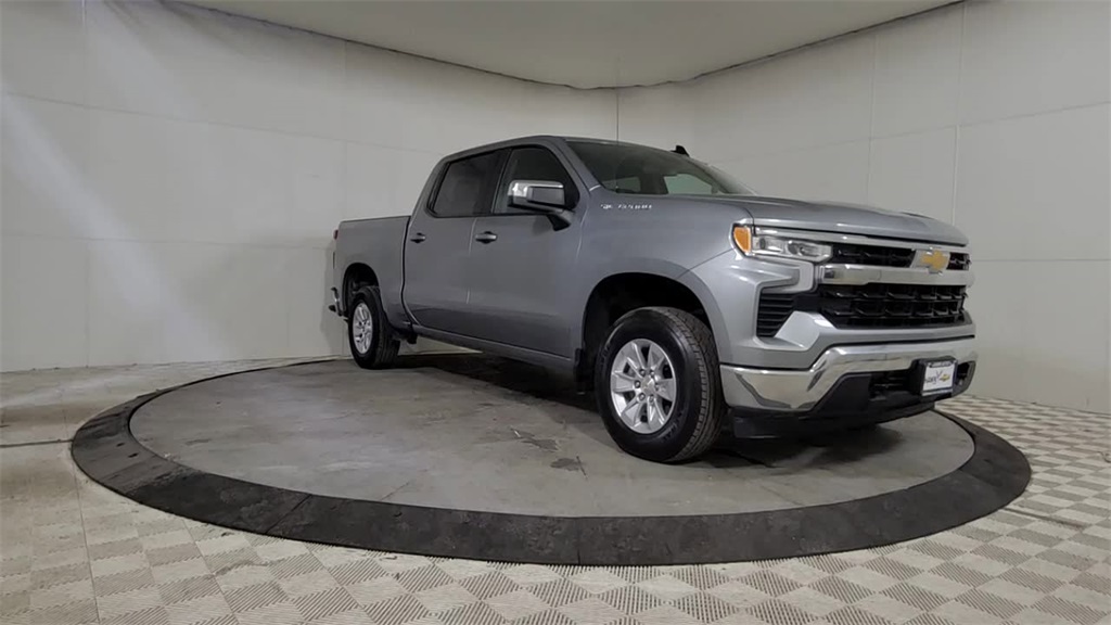 2025 CHEVROLET SILVERADO - Image 2