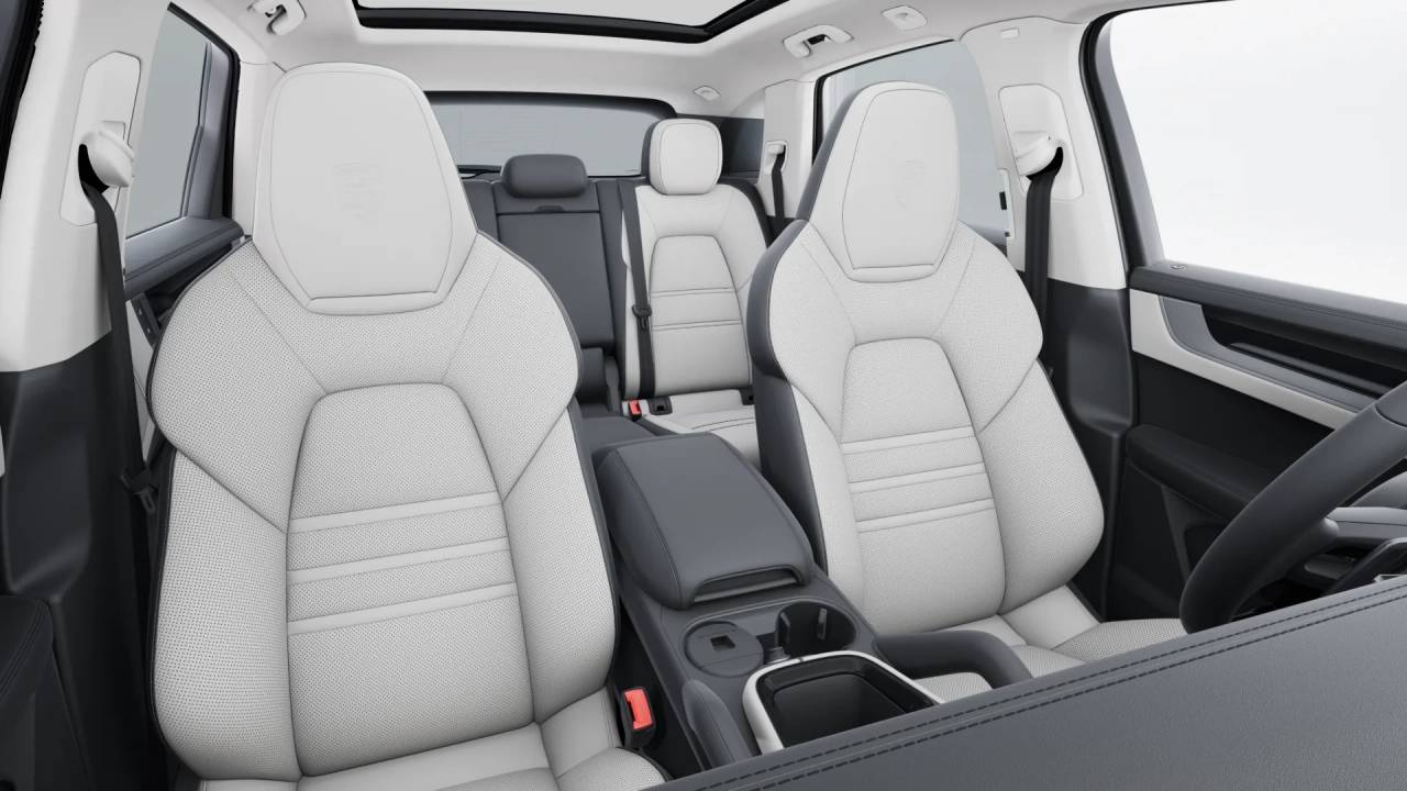 2026 Porsche Cayenne E-Hybrid photo 11