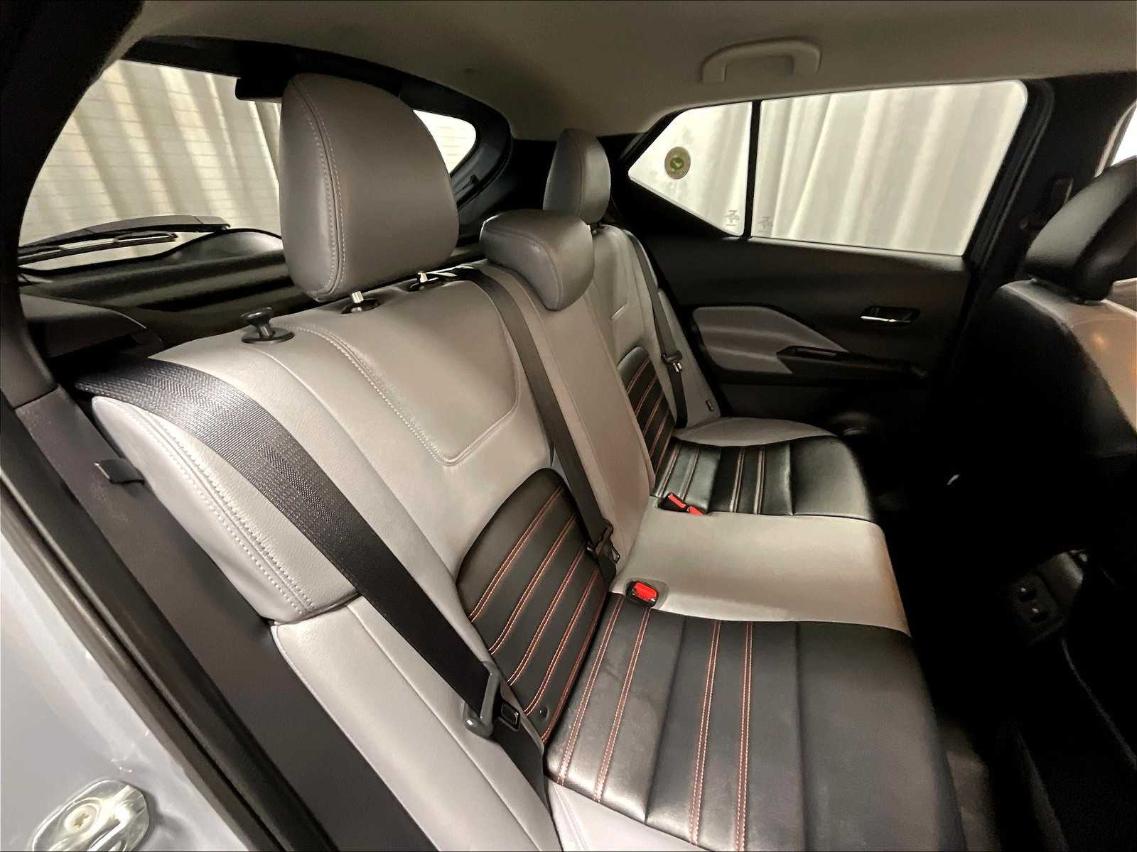 2023 Nissan Kicks SR photo 15
