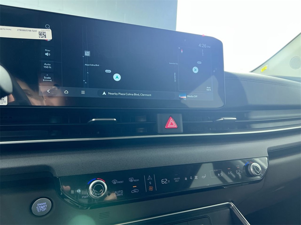 2025 Kia Carnival EX photo 23