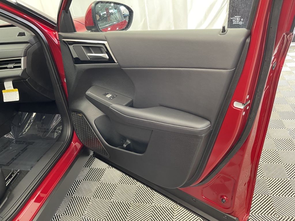 2025 Mitsubishi Outlander SE photo 28