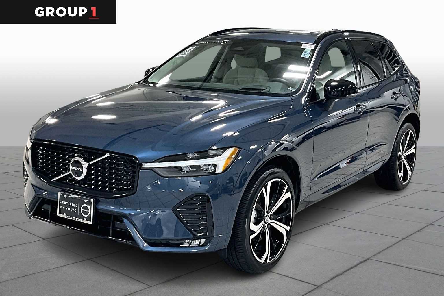 2024 Volvo XC60 Ultimate's photo