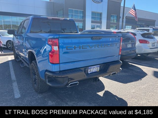 2022 Chevrolet Silverado 1500 LT Trail Boss photo 3