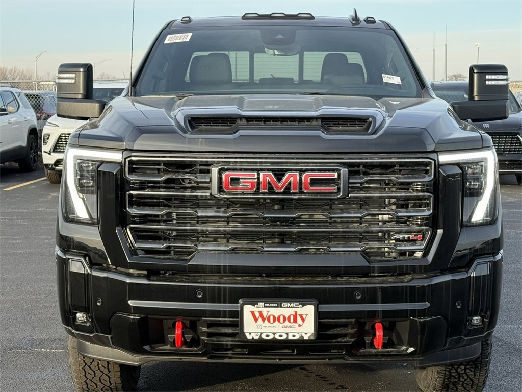 2026 GMC SIERRA HD - Image 2