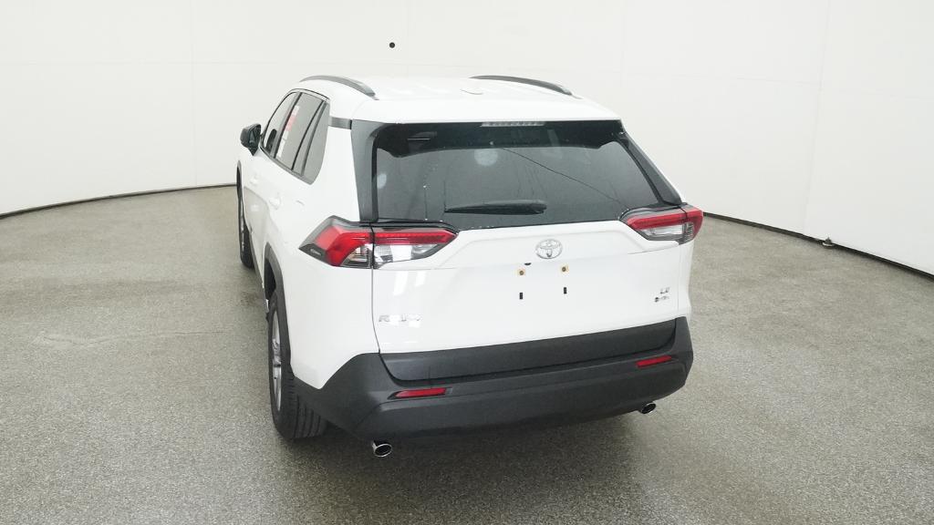 2025 Toyota RAV4 Hybrid LE photo 15