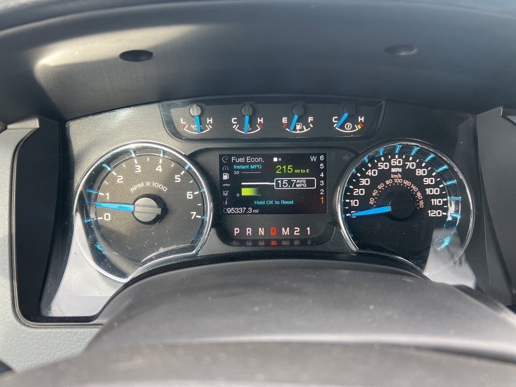 2013 Ford F-150 XLT photo 17