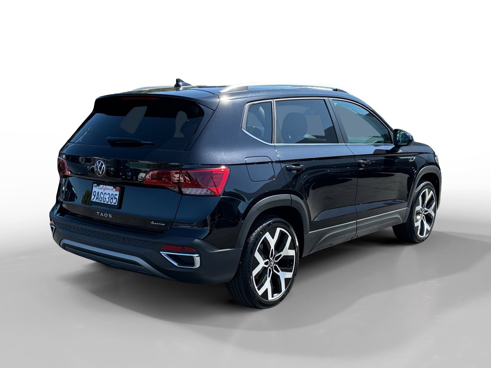 2022 Volkswagen Taos SEL photo 4
