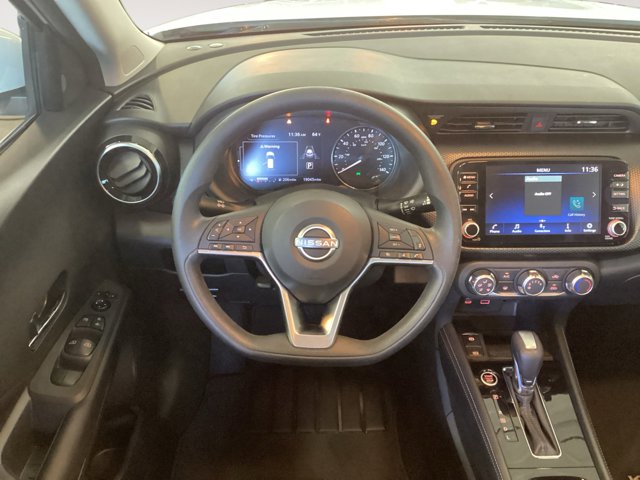 2023 Nissan Kicks SV photo 12
