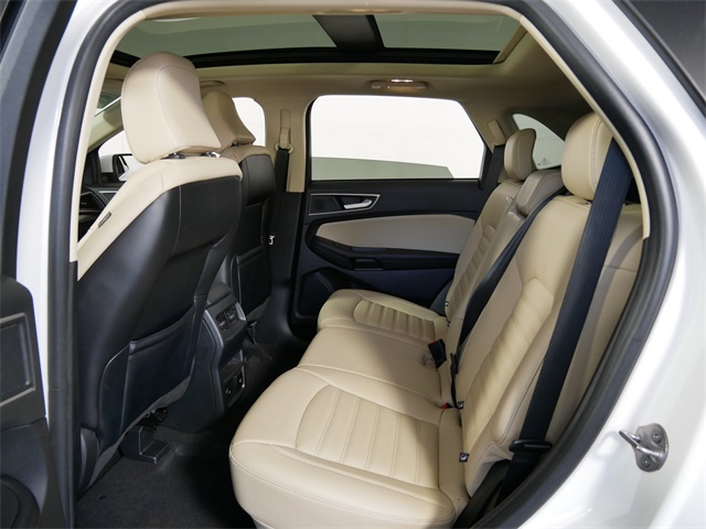 2023 Ford Edge SEL photo 13