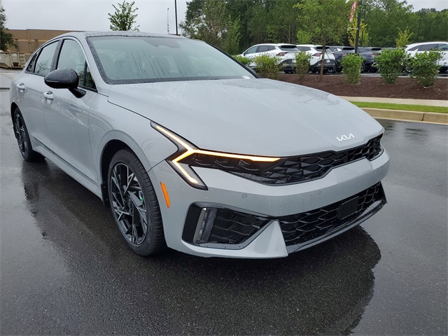 2025 Kia K5 GT-Line photo 2