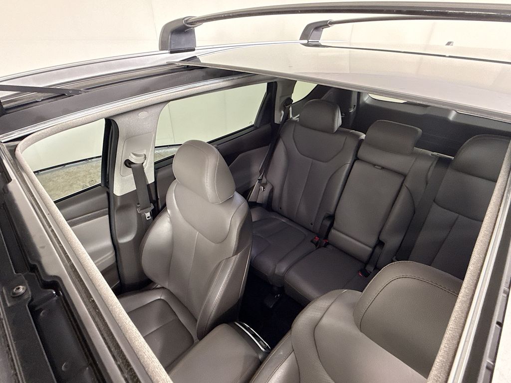2020 Hyundai Santa Fe Limited photo 3