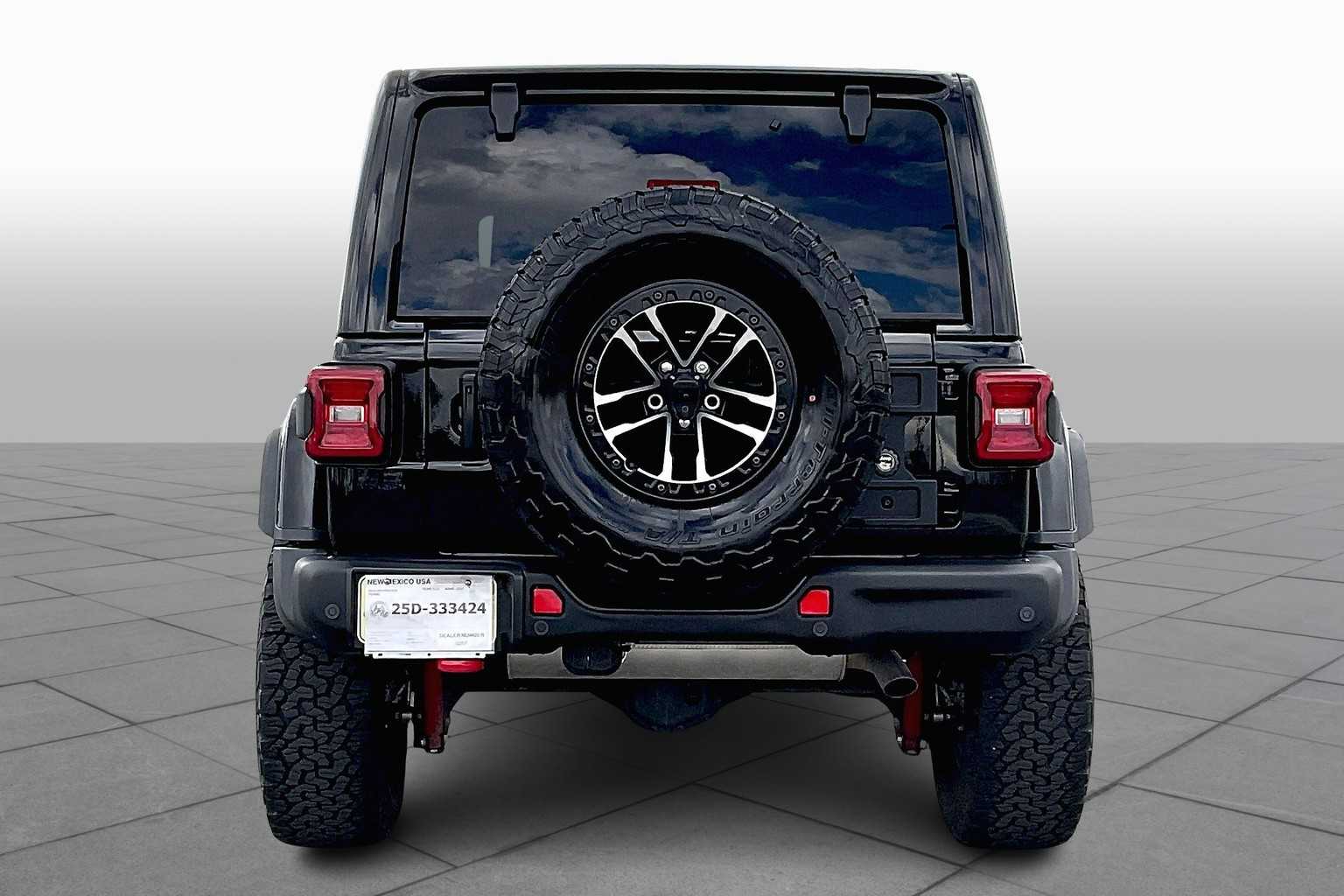 2024 Jeep Wrangler Rubicon X photo 4