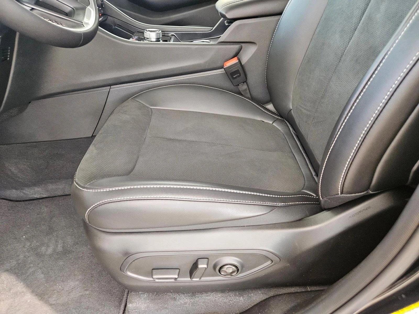 2025 Jeep Grand Cherokee Altitude photo 3