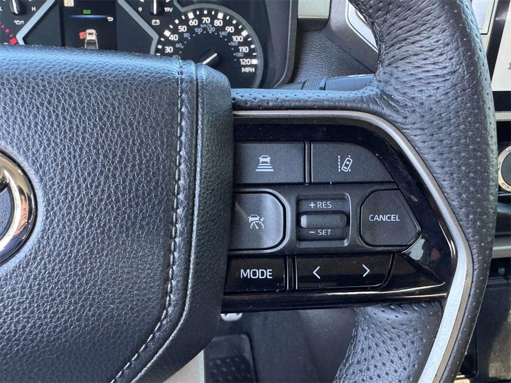 2022 Toyota Tundra SR5 CrewMax photo 11
