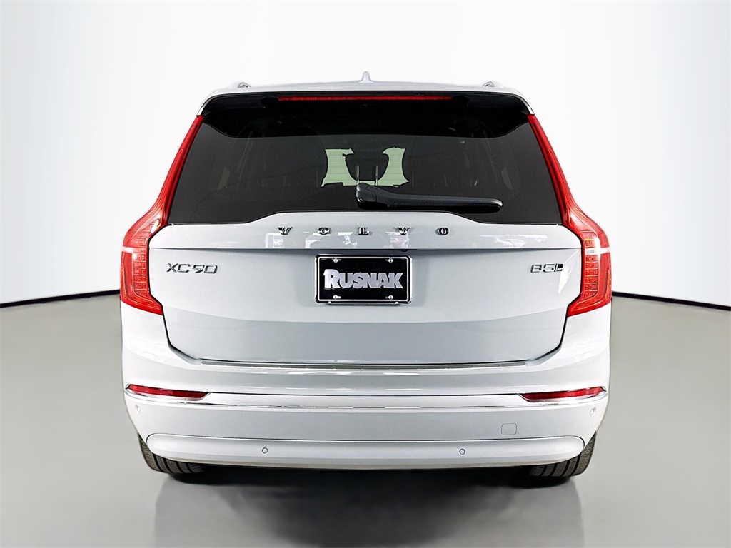 2024 Volvo XC90 B5 Core photo 4