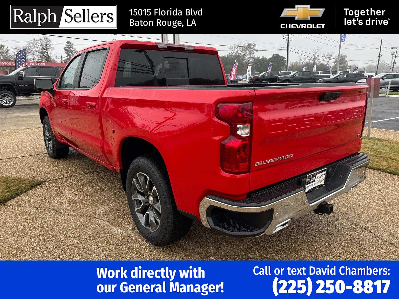 2025 Chevrolet Silverado 1500 LT photo 4