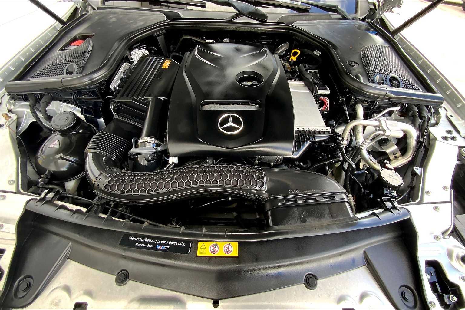 2017 Mercedes Benz E 300 Sport photo 26
