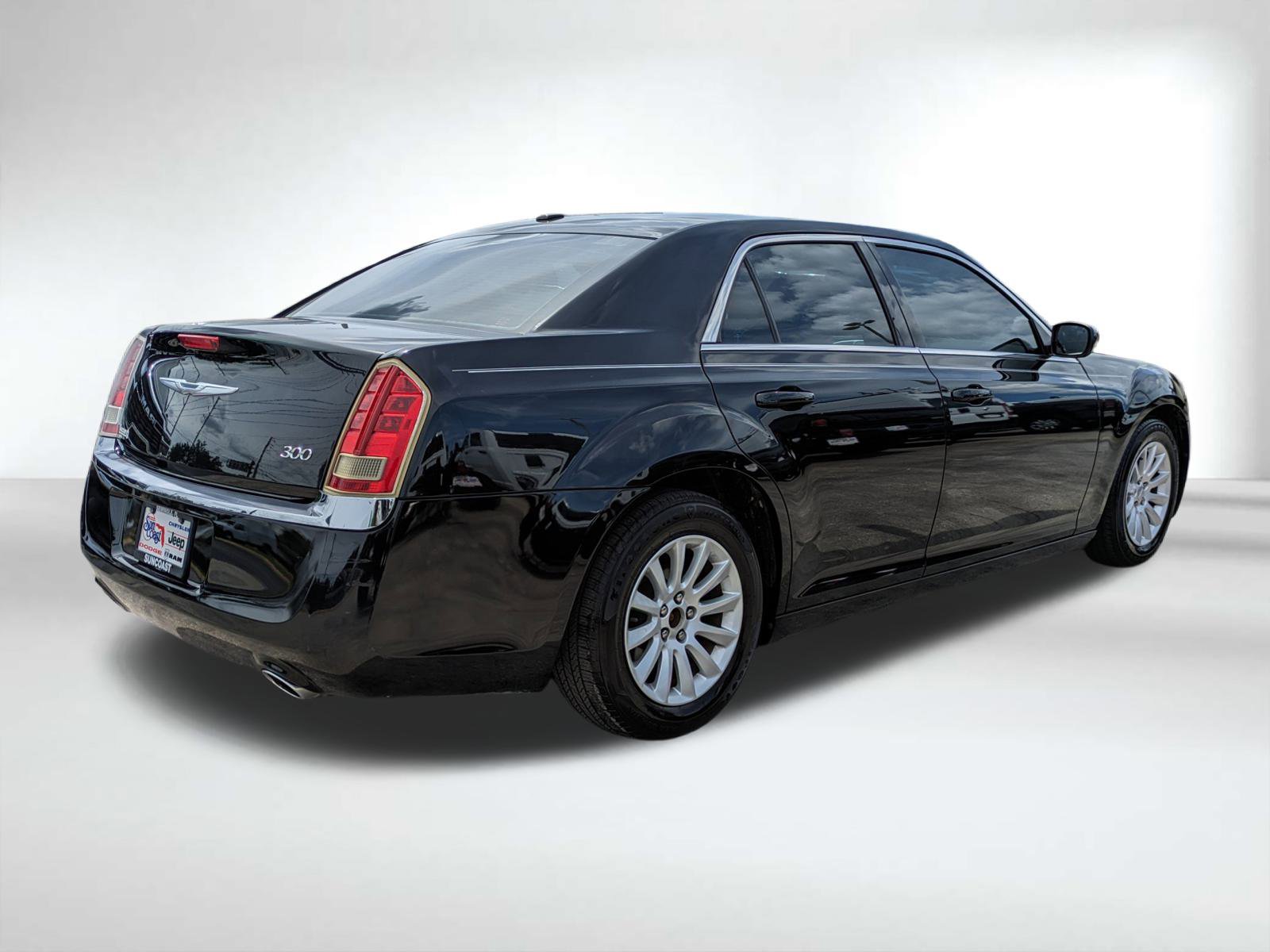 2012 Chrysler 300 Base photo 3
