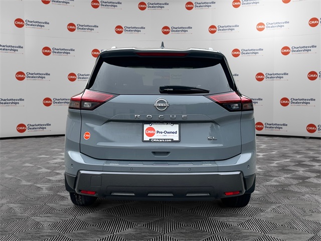 2024 Nissan Rogue SL photo 3