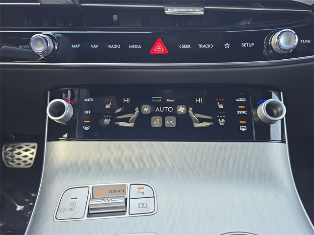 2026 Genesis GV70 2.5T Sport Prestige photo 19