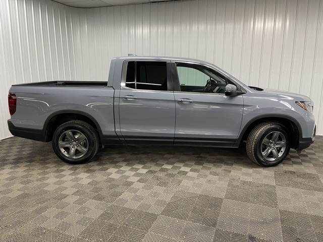 2022 Honda Ridgeline RTL photo 2