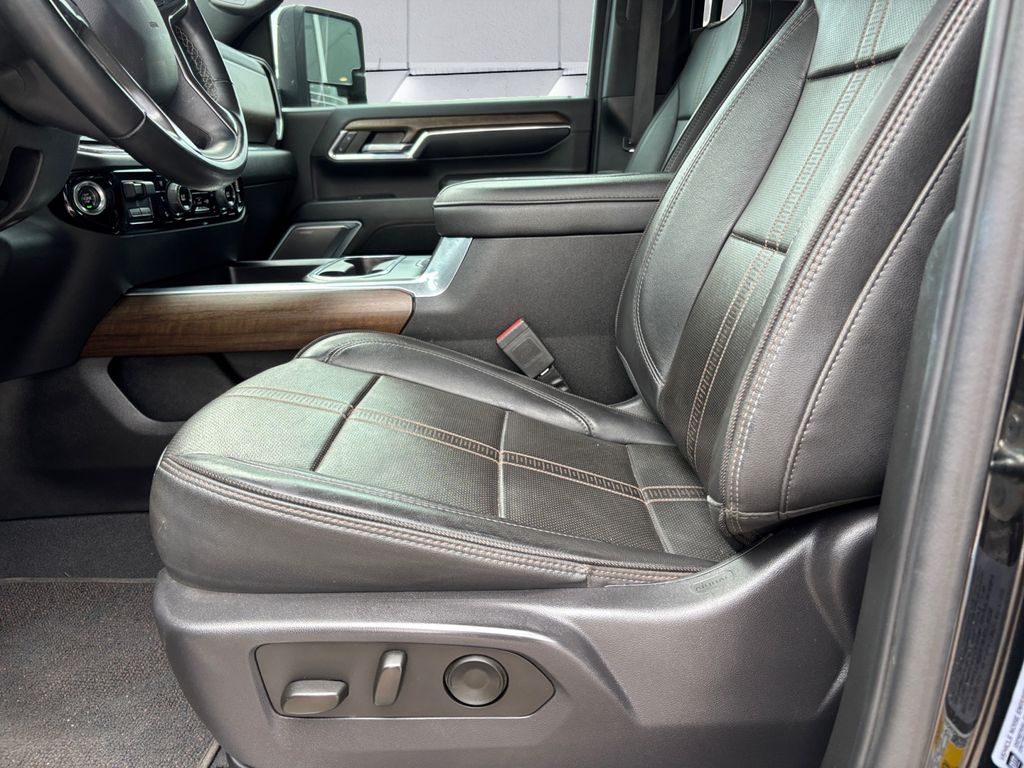 2024 Chevrolet Silverado 2500HD High Country photo 6