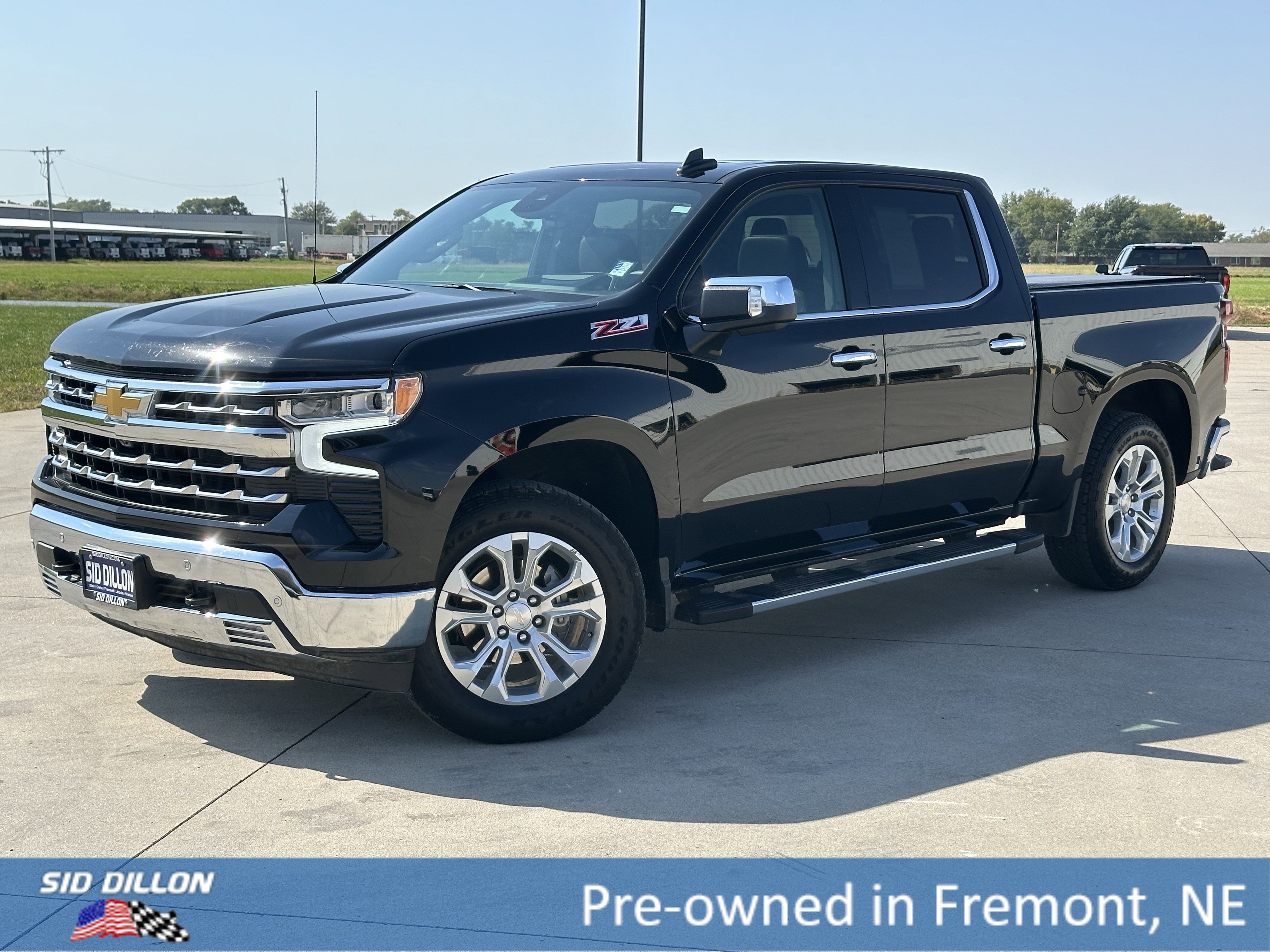 2024 Chevrolet Silverado 1500 LTZ's photo